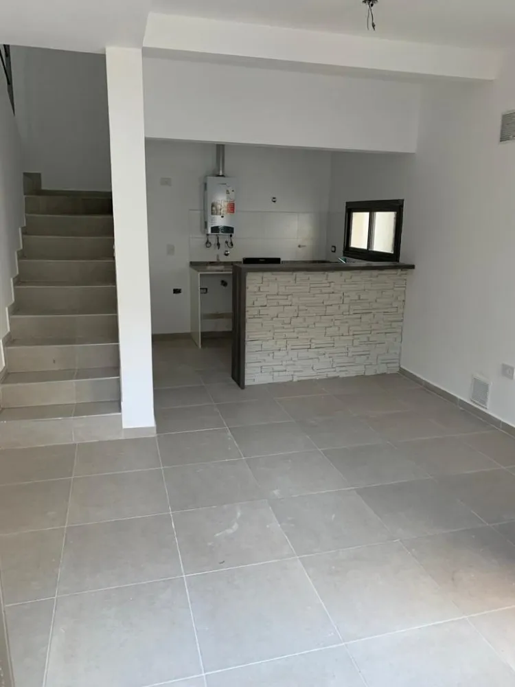 SE VENDE DUPLEX EN BARRIO ALTO ALBERDI