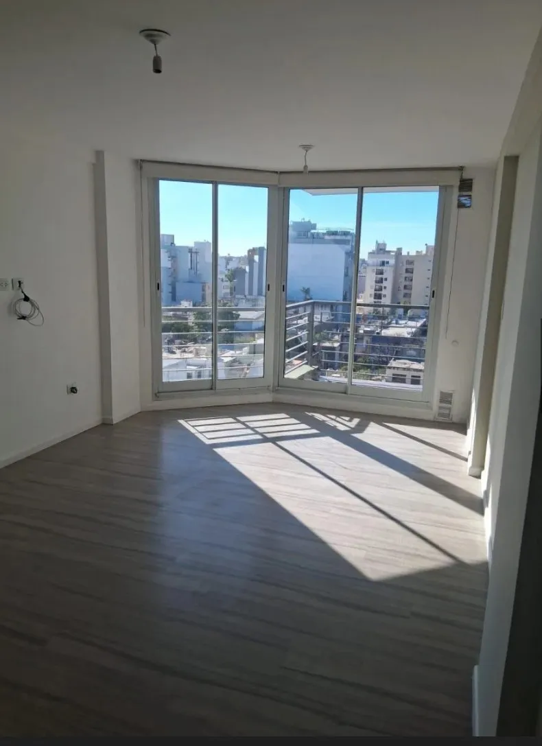 Excelente Depto. 1 Dorm. con Balcon. Luminoso