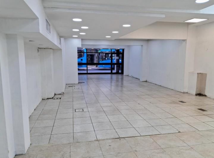 Local comercial · 160m² · 2 Ambientes