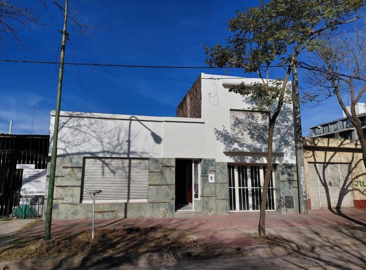 Casa · 144m² · 4 Ambientes · 1 Cochera