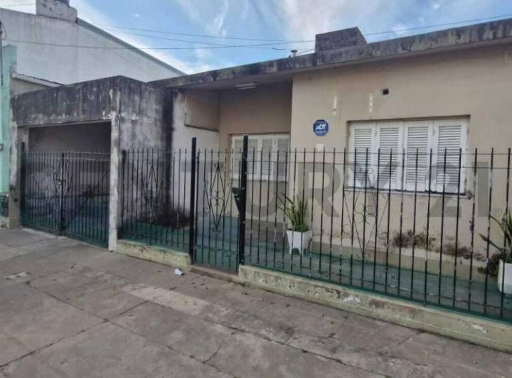 Casa · 169m² · 4 Ambientes · 1 Cochera