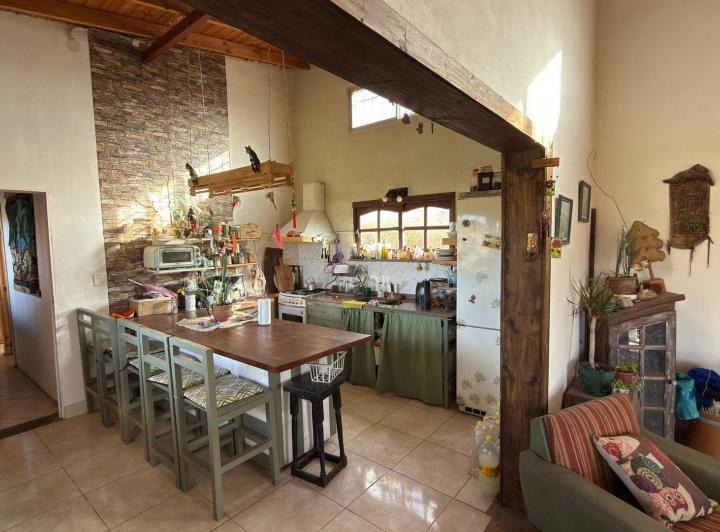Casa · 100m² · 4 Ambientes · 1 Cochera