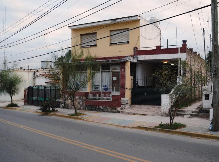 Casa · 190m² · 8 Ambientes · 1 Cochera