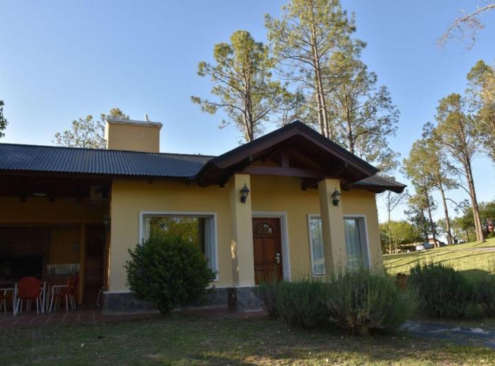 Casa · 120m² · 4 Ambientes · 1 Cochera