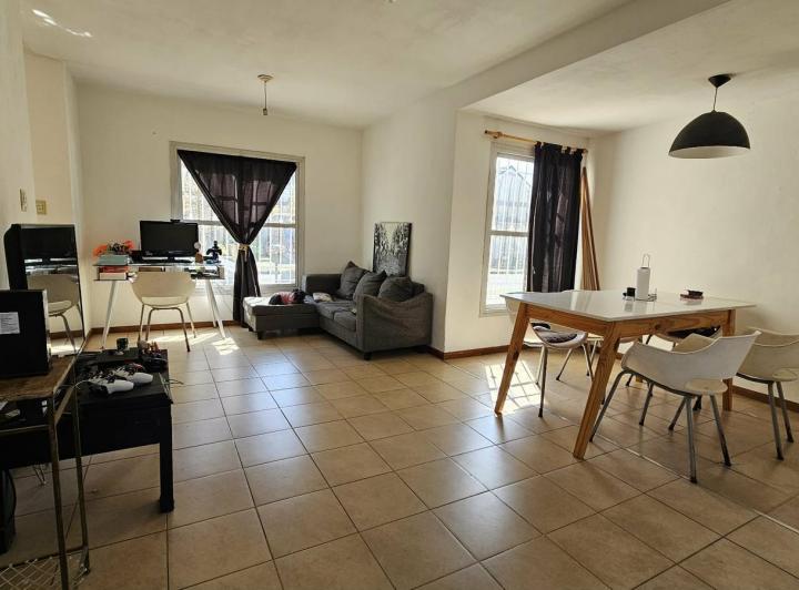 Casa · 322m² · 4 Ambientes · 1 Cochera