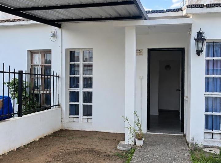 Casa · 70m² · 5 Ambientes · 1 Cochera