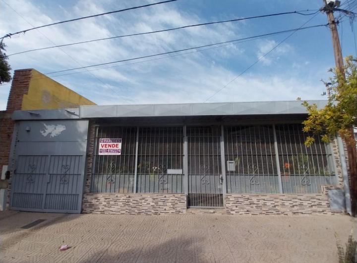 Casa · 185m² · 5 Ambientes · 1 Cochera