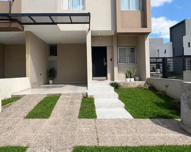 Casa · 130m² · 6 Ambientes · 1 Cochera