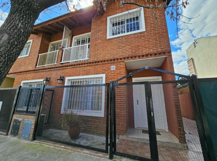PH · 187m² · 5 Ambientes · 2 Cocheras