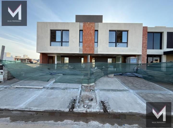 PH · 140m² · 5 Ambientes · 2 Cocheras