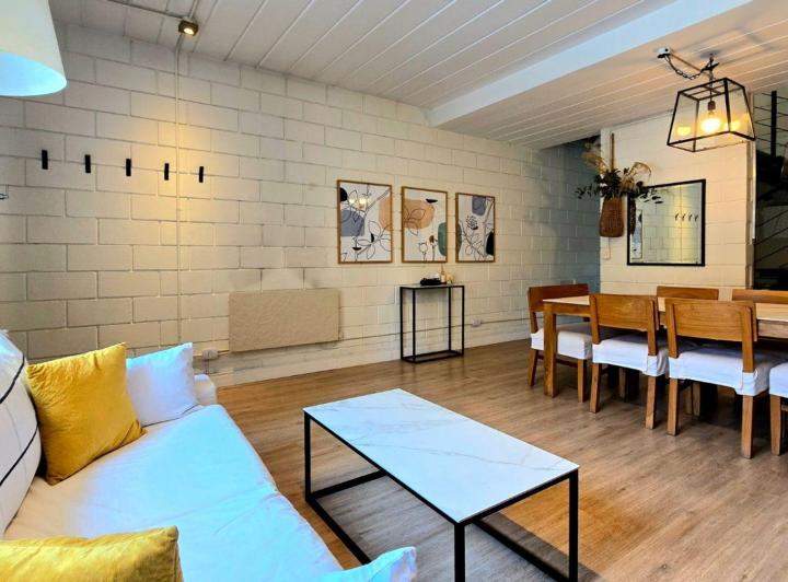 PH · 143m² · 4 Ambientes · 1 Cochera