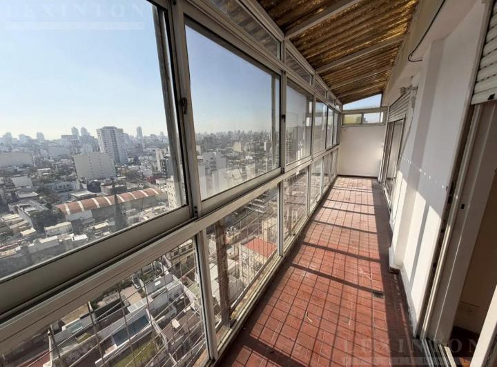 Departamento · 77m² · 4 Ambientes · 1 Cochera