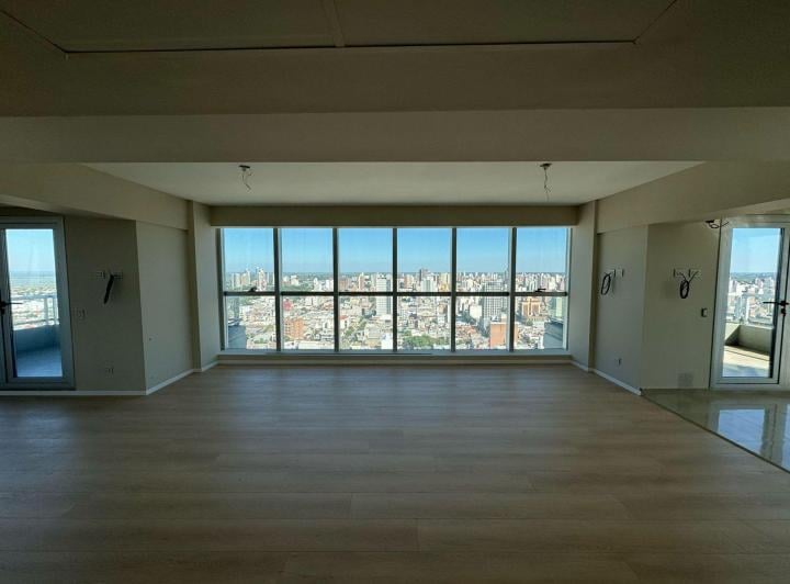 Departamento · 225m² · 7 Ambientes · 1 Cochera