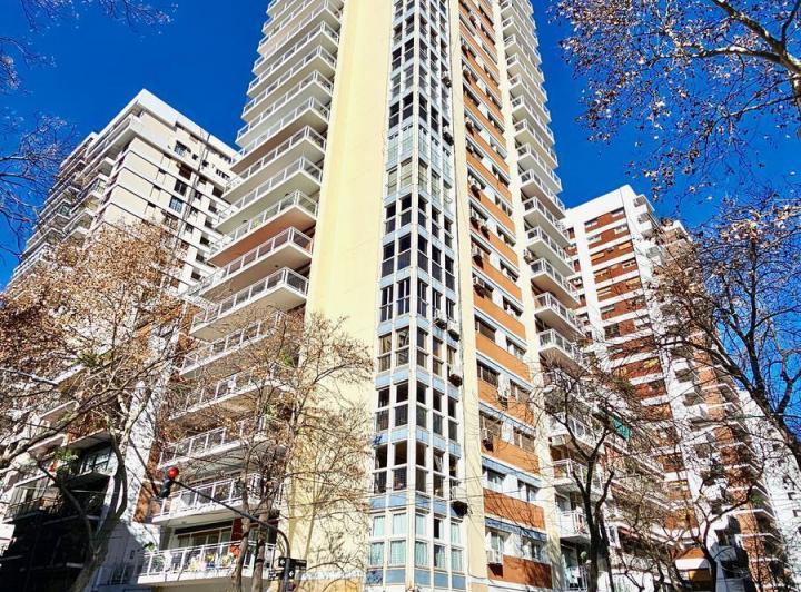 Departamento · 380m² · 6 Ambientes · 2 Cocheras