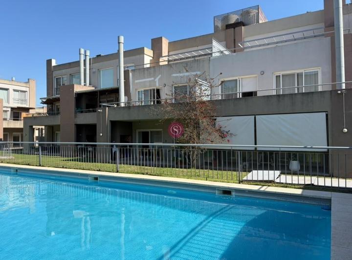 Departamento · 80m² · 3 Ambientes · 1 Cochera
