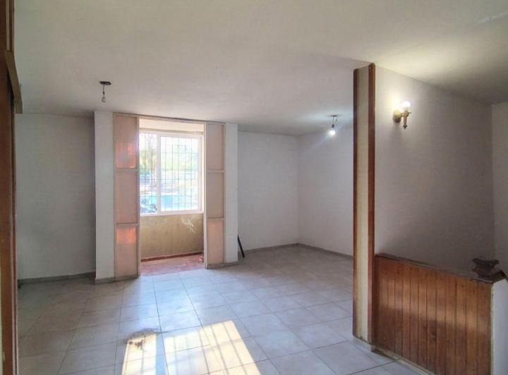 Departamento · 90m² · 6 Ambientes · 1 Cochera
