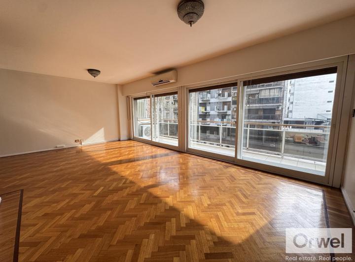 Departamento · 160m² · 5 Ambientes · 1 Cochera