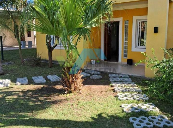Casa · 160m² · 4 Ambientes · 1 Cochera