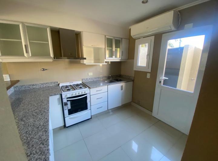 Casa · 110m² · 3 Ambientes · 1 Cochera