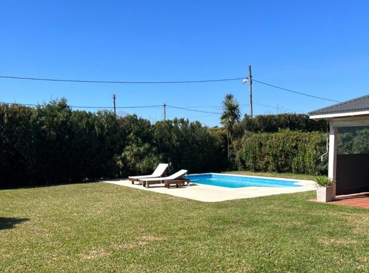Casa · 215m² · 5 Ambientes · 1 Cochera