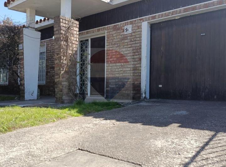 Casa · 119m² · 5 Ambientes · 1 Cochera