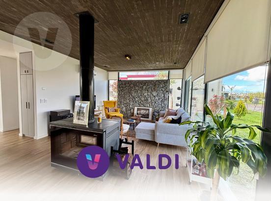 Casa · 814m² · 4 Ambientes · 2 Cocheras