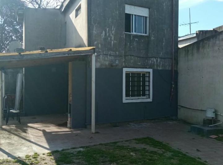 Casa · 45m² · 2 Ambientes · 3 Cocheras