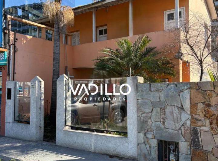 Casa · 400m² · 4 Ambientes