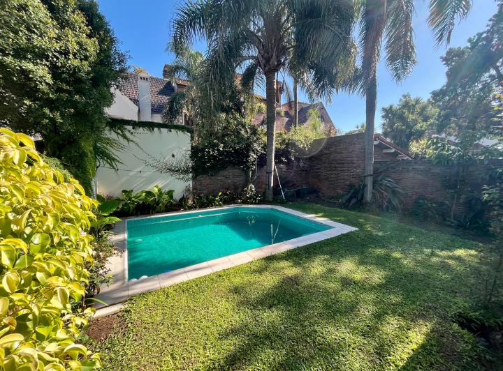 Casa · 200m² · 4 Ambientes