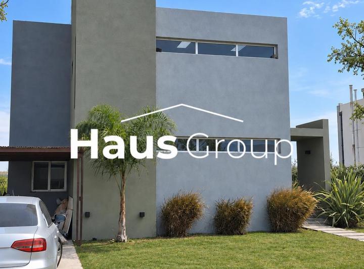 Casa · 200m² · 4 Ambientes · 1 Cochera