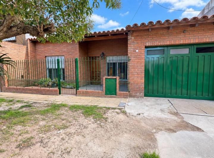 Casa · 150m² · 4 Ambientes · 1 Cochera