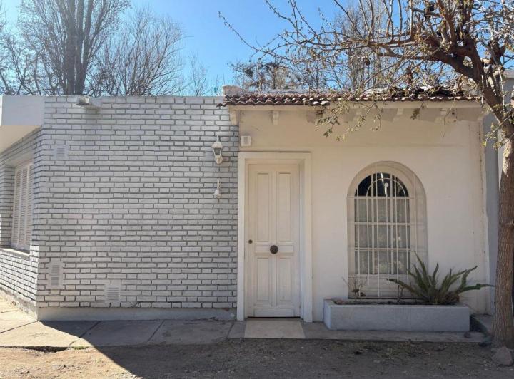 Casa · 100m² · 5 Ambientes · 1 Cochera