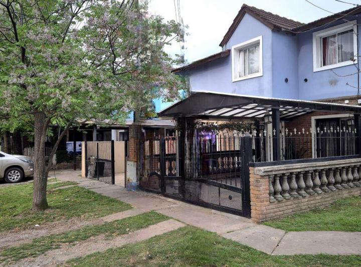 Casa · 60m² · 4 Ambientes · 1 Cochera