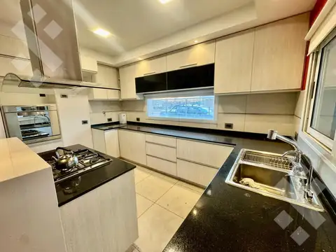 Casa en Venta en General Fernández Oro, General Roca