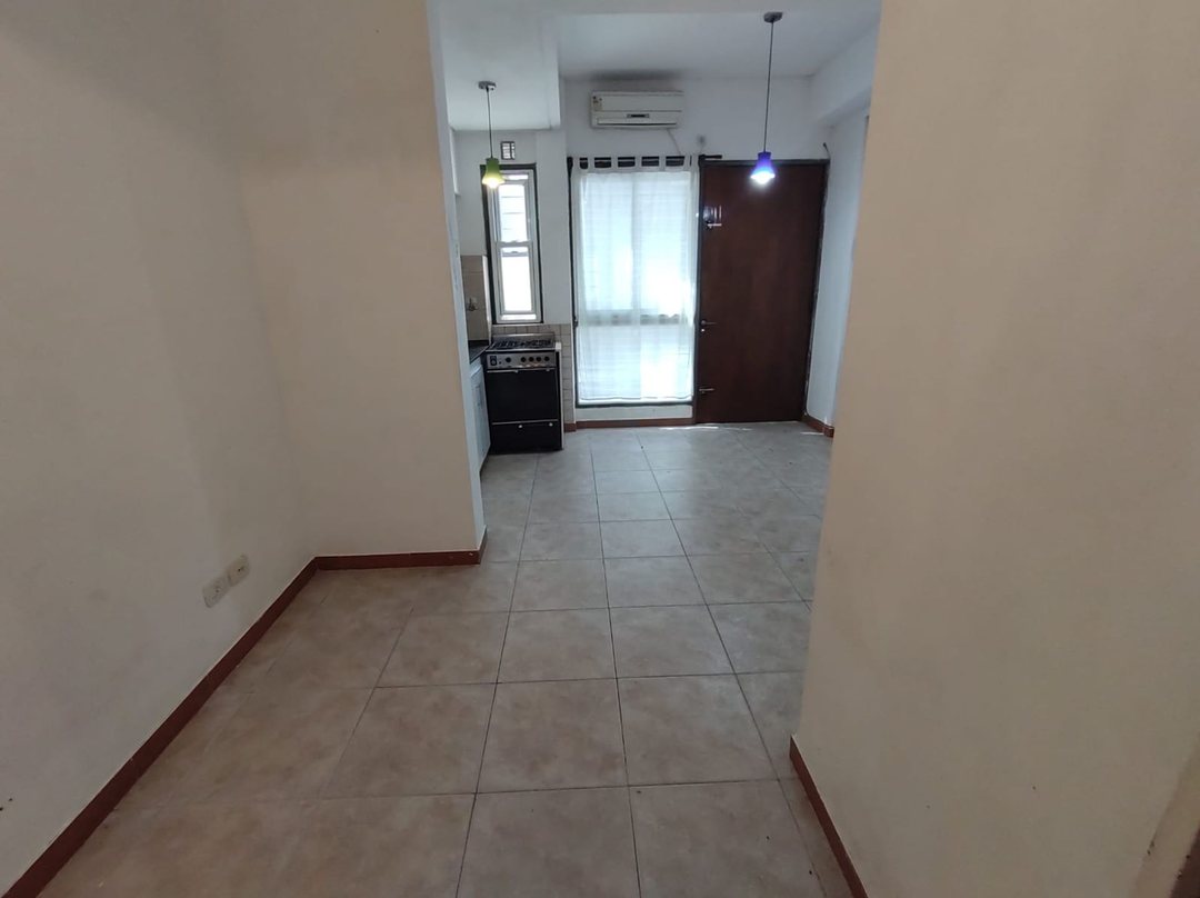 Monoambiente con entrada independiente APTO PROF.