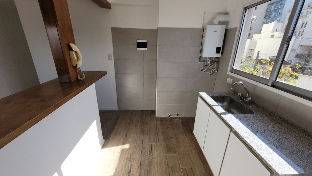 ALQUILER DEPARTAMENTO 2 AMB. PLAZA CONESA. QUILMES