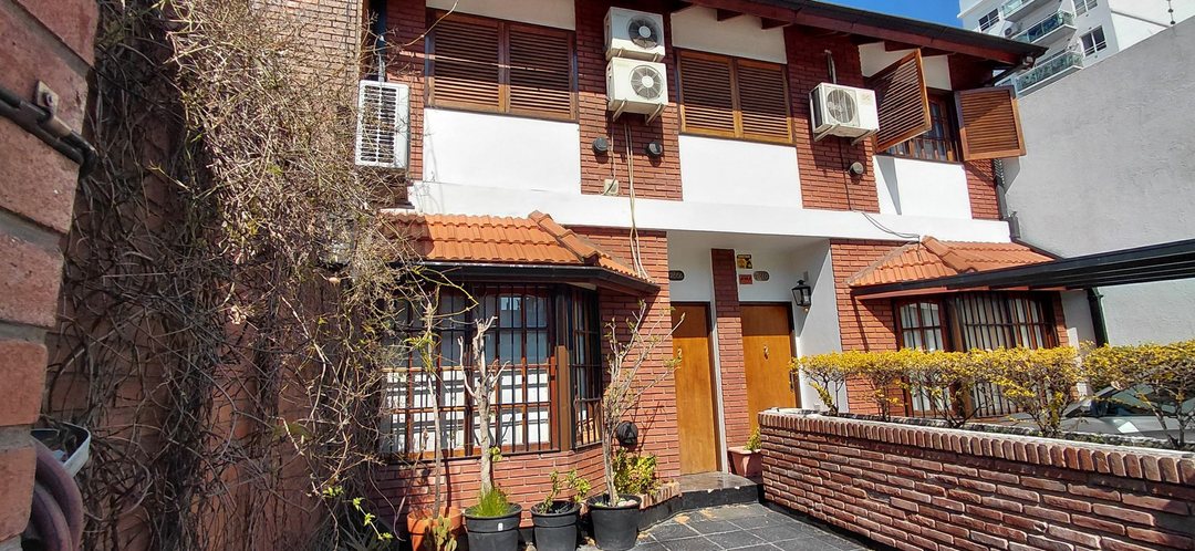 DUPLEX 4 AMB ESPACIO PRIVE JARDIN PARRILLA COCHERA