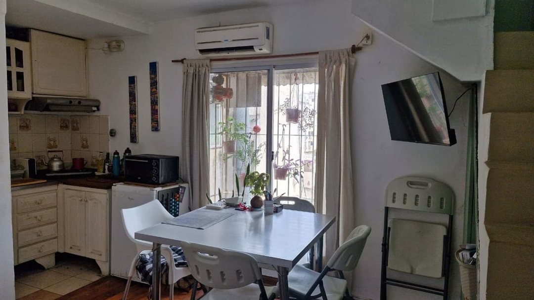 Venta Departamento 2 Ambientes. Terraza y Lavadero