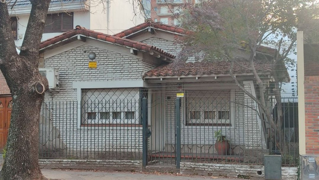 CASA 3 AMBIENTES VENTA LOMAS DE ZAMORA