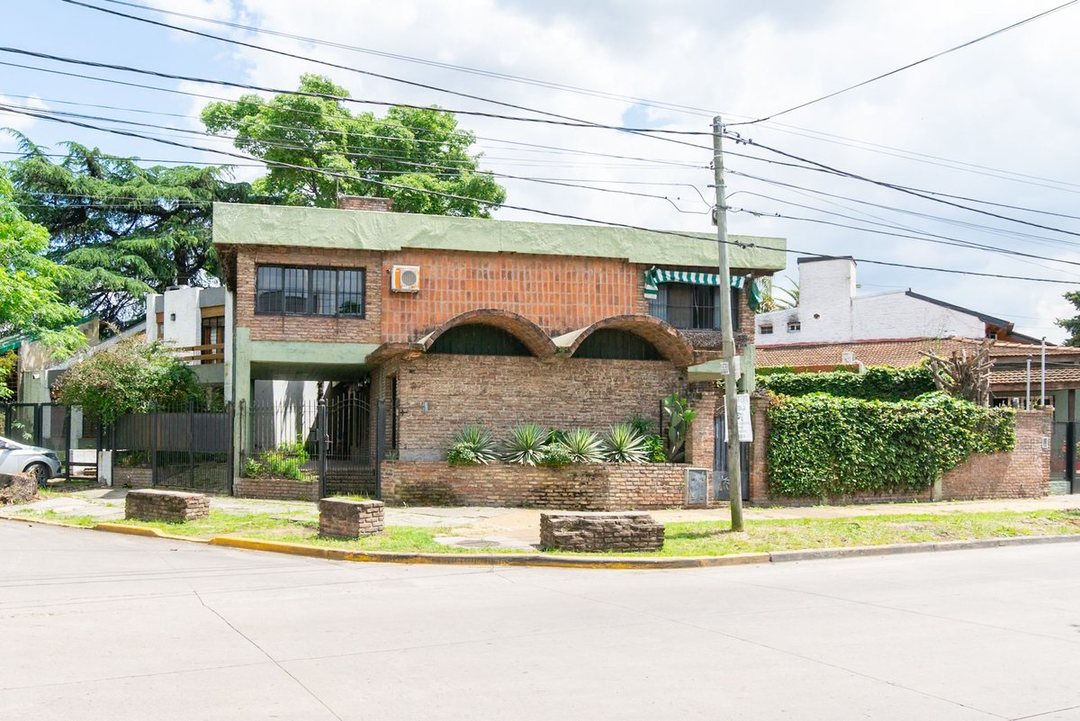 CASA VENTA ITUZAINGO 4 AMBIENTES APTO CREDITO