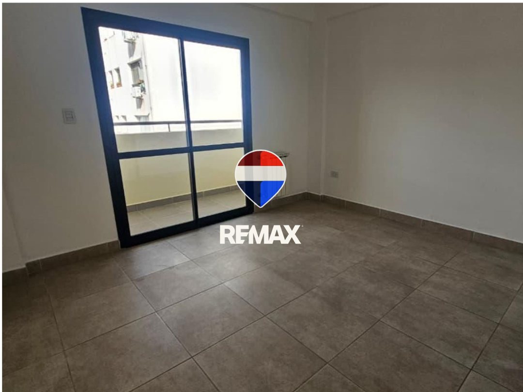 Venta departamento macro centro balcones y pileta