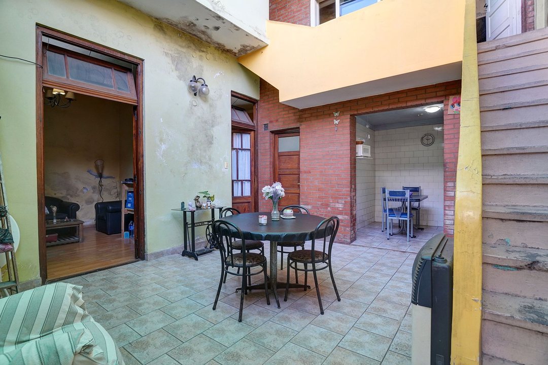VENTA PH 4 AMBIENTES  PATIO LUMINOSO V GRAL MITRE