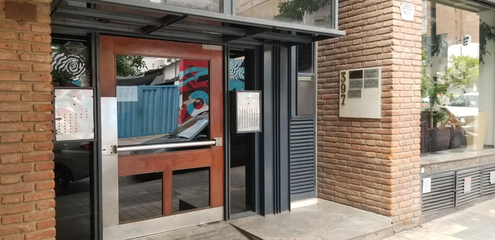PRÁCTICO Y FUNCIONAL EQUIPADO Y EN 1° PISO ZONA TRANQUILA Y DE GERARQUIA CÉNTRICA