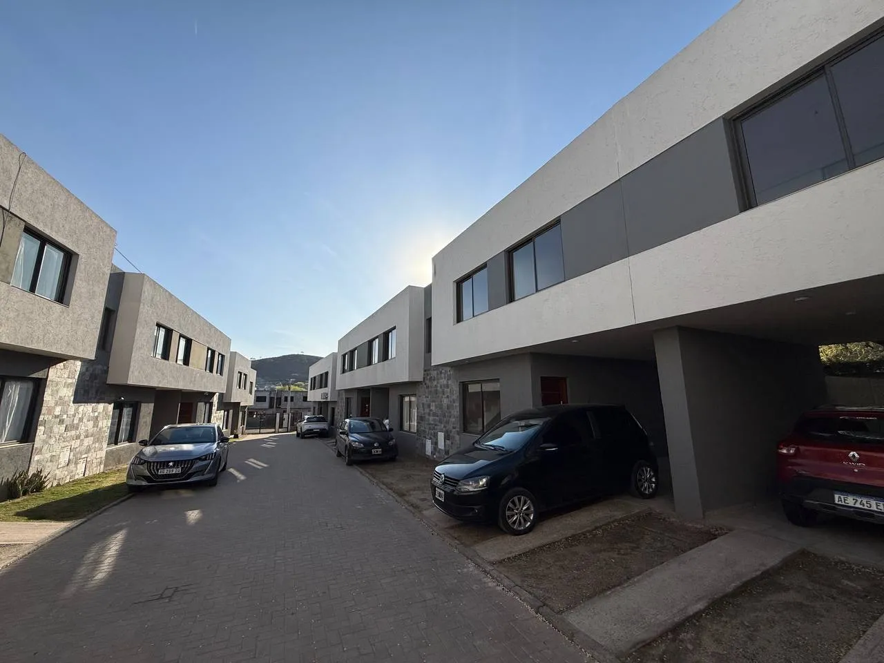 ALQUILER  EN  "HOUSING DOMUS",  BARRIO LOS PRADOS,  LA CALERA