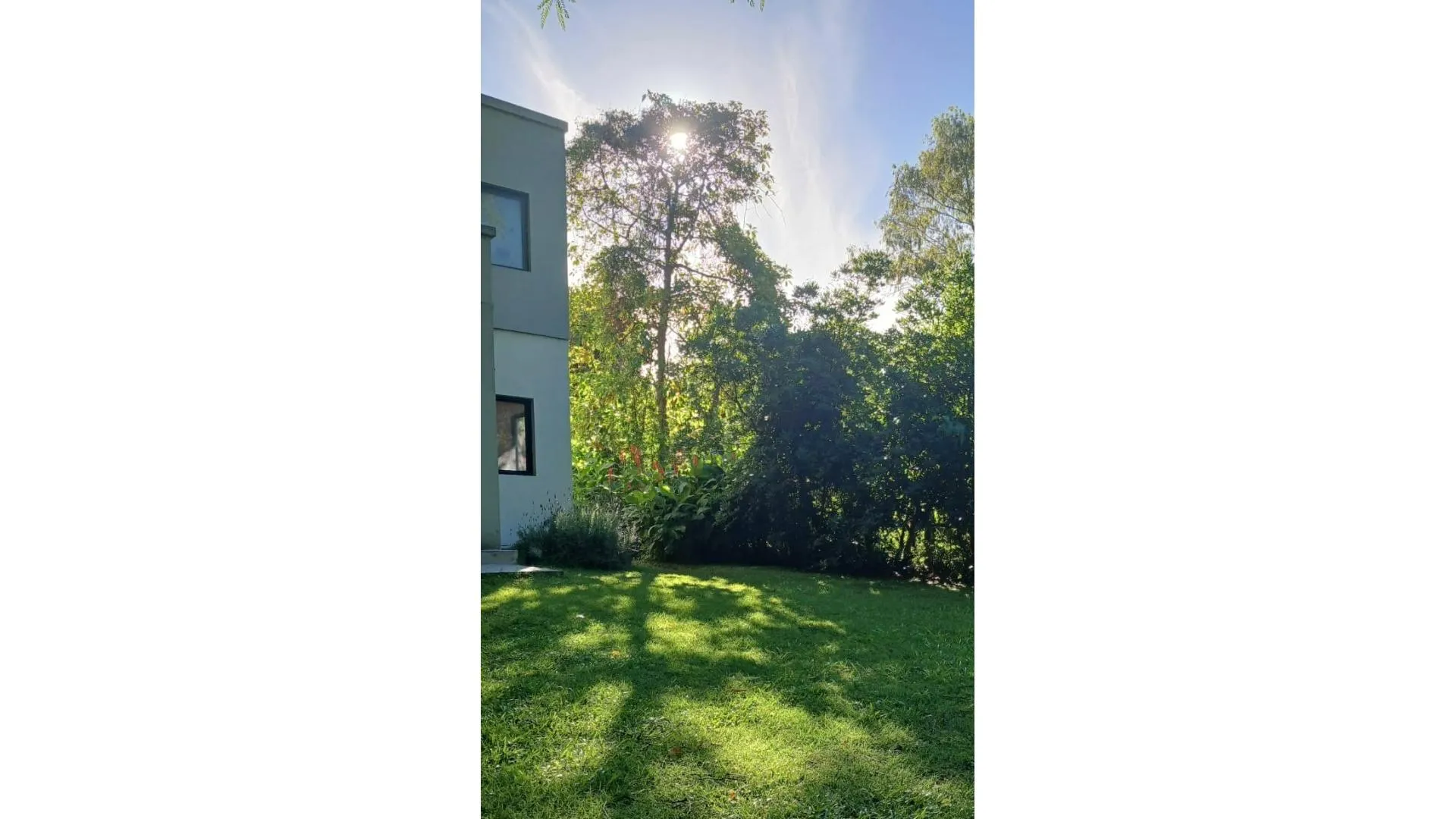 LOTE DE 865 m² EN VENTA  – VICTORIA – APTO DESARROLLO
