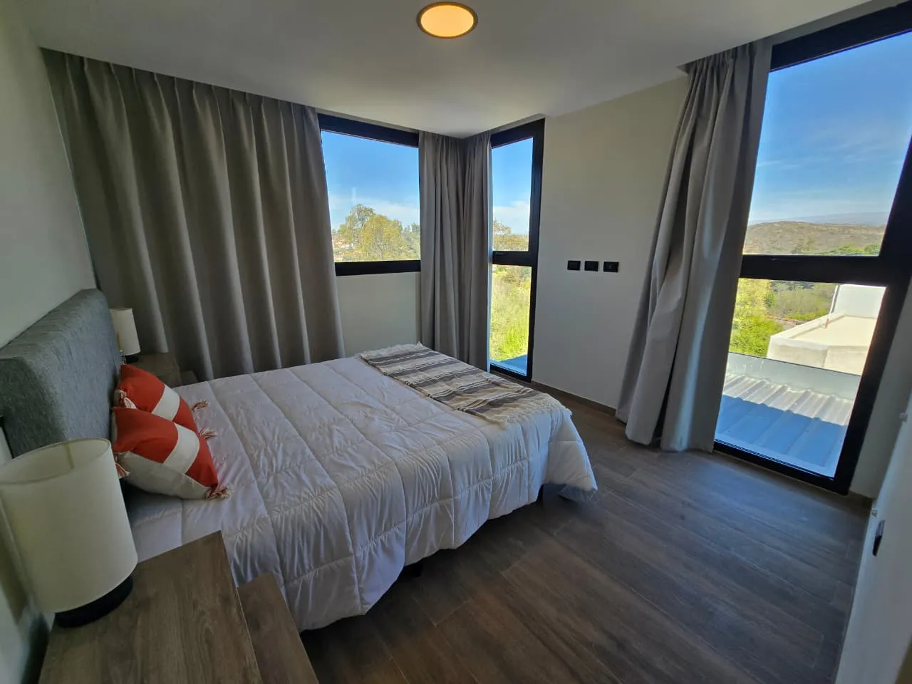 Venta: Casa Exclusiva - 3 Dormitorios - Pileta - Financiación - Villa del Lago - Carlos Paz
