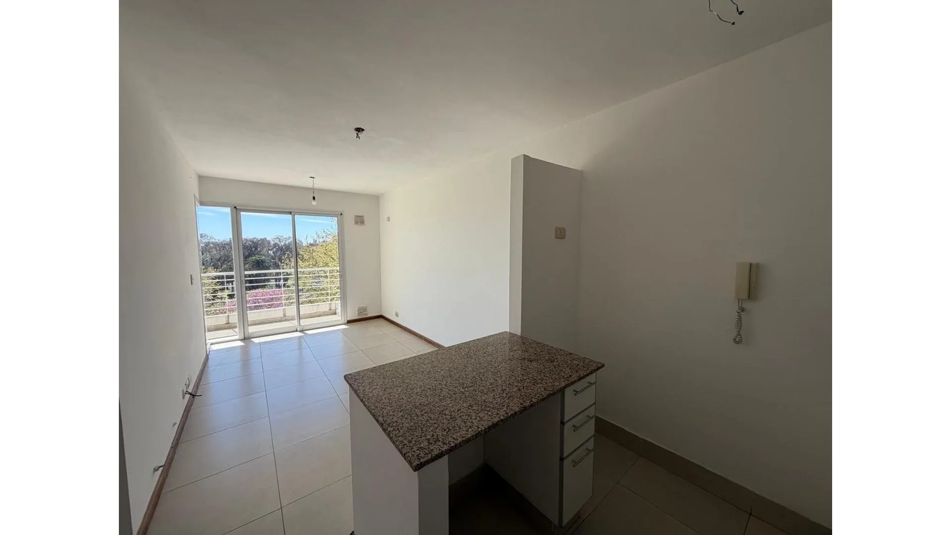 Departamento 1 dormitorio con balcon