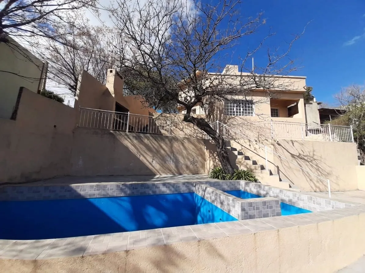 Casa a la venta en Bialet Massé. (C486)