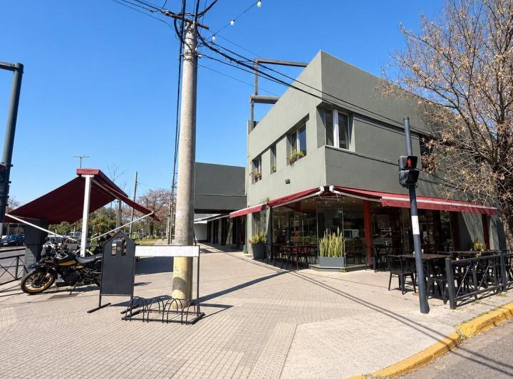 Local comercial · 260m²