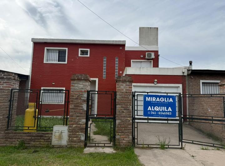 Casa · 300m² · 5 Ambientes · 1 Cochera